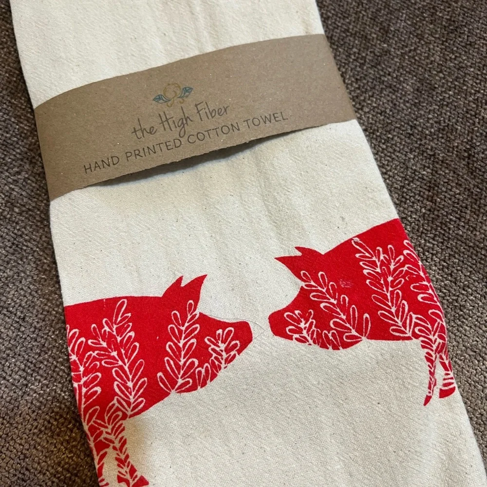 NWT Kitchen Dishtowel with Handprinted Pig Print